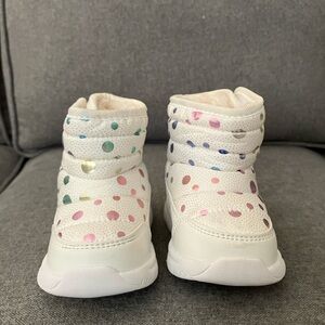 Hobibear Toddler Snow Boots Size 4 White with Glitter Dots